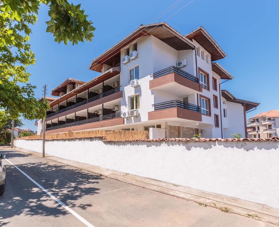 Hotel Chernomorets Ngoại thất bức ảnh