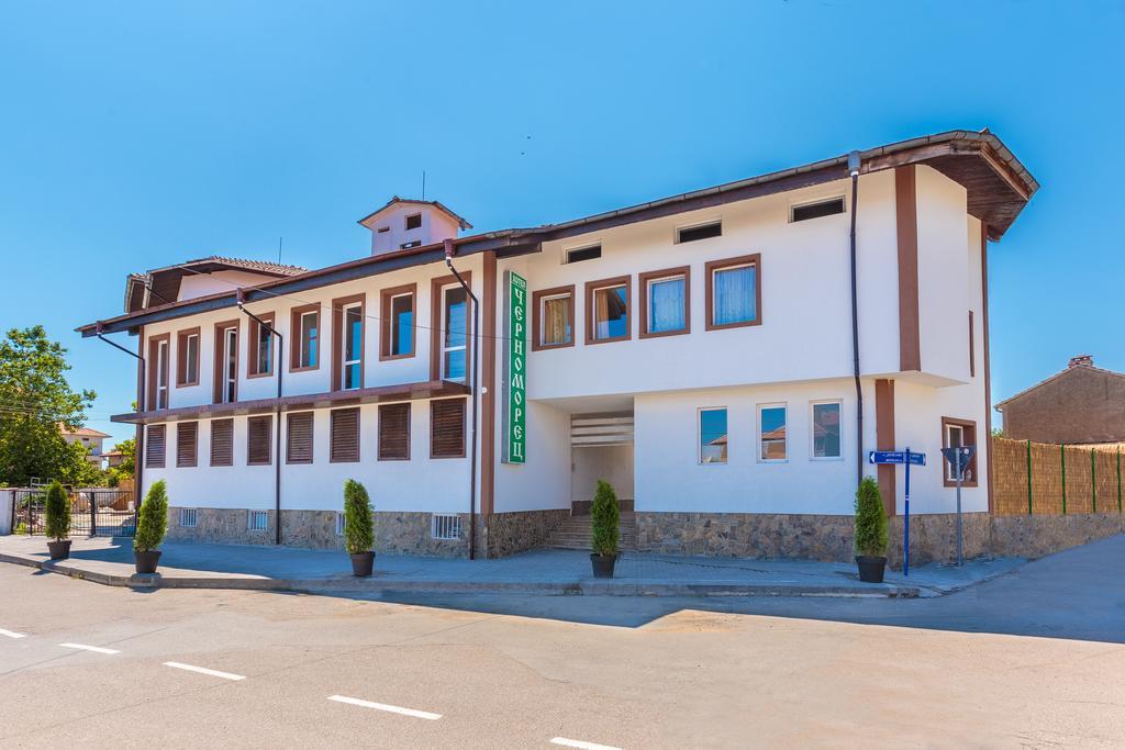 Hotel Chernomorets Ngoại thất bức ảnh