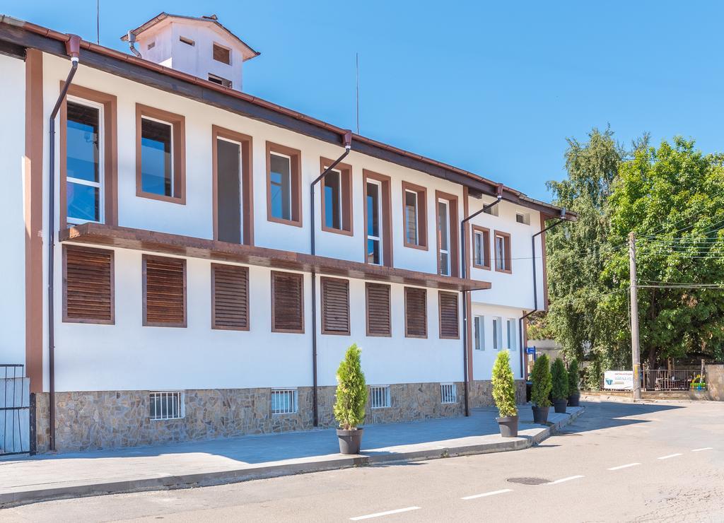 Hotel Chernomorets Ngoại thất bức ảnh