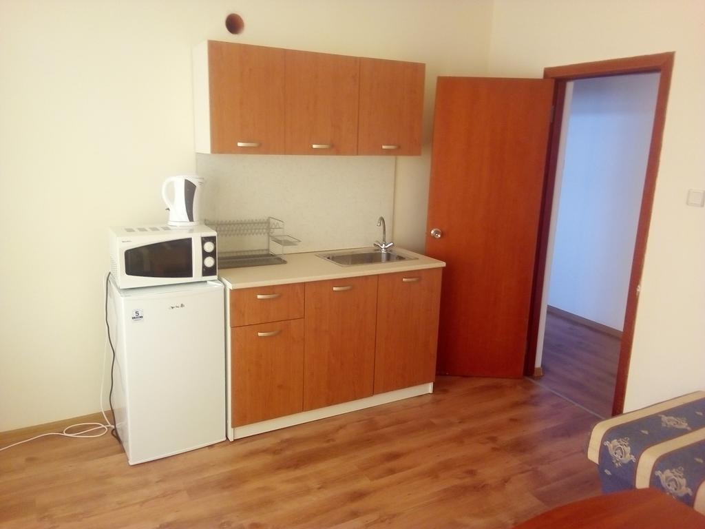Hotel Chernomorets Ngoại thất bức ảnh