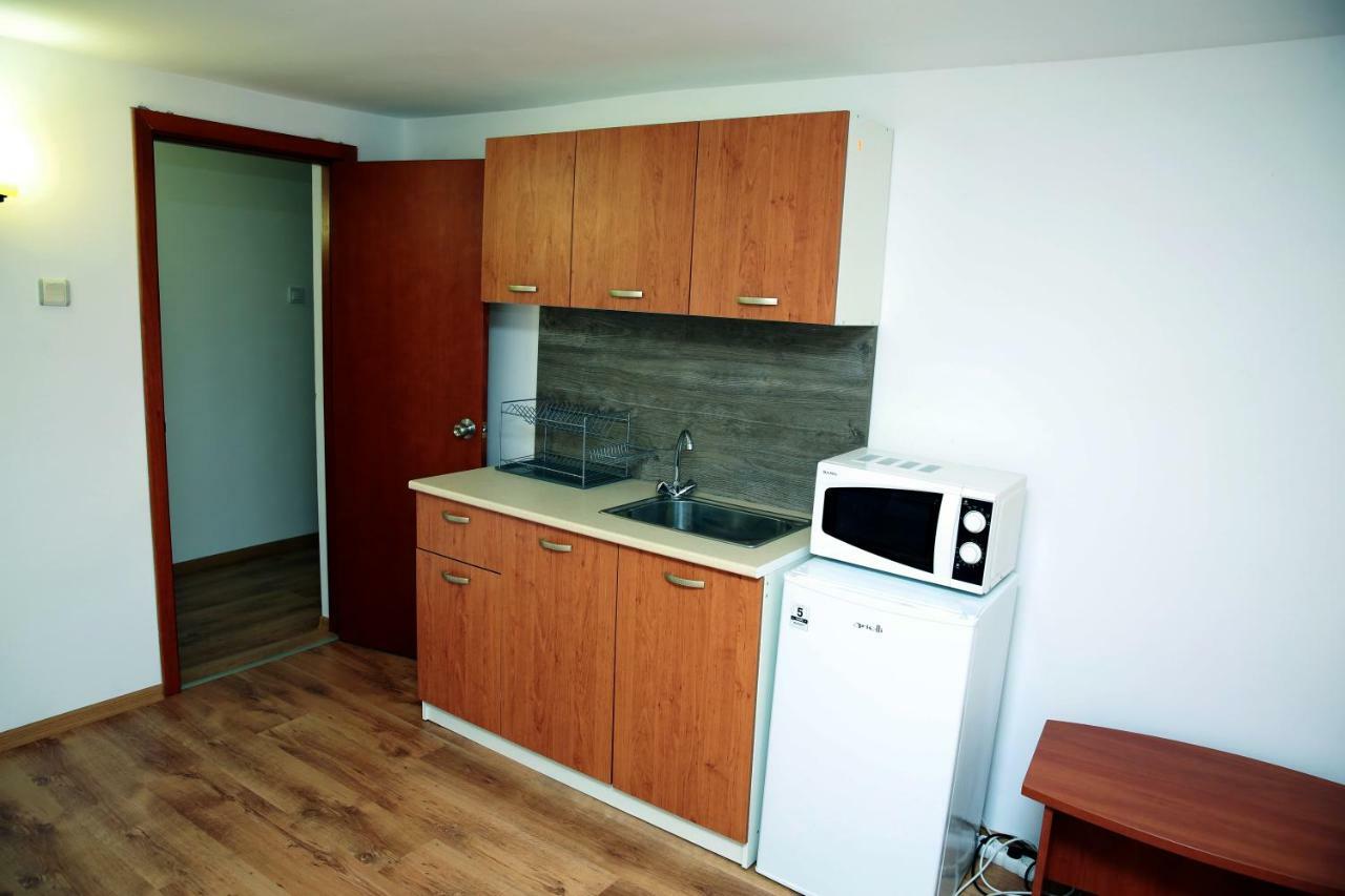 Hotel Chernomorets Ngoại thất bức ảnh